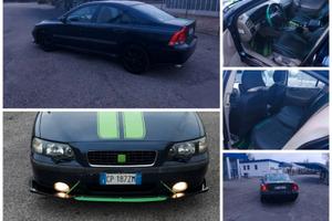 Volvo v50 2.0 diesel  Volvo s40 2.4 diesel automat