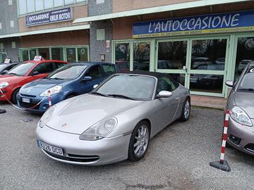 PORSCHE - 996 - 911 Carrera 4 Cabrio