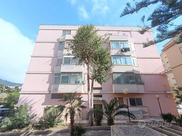 4 LOCALI A ERICE