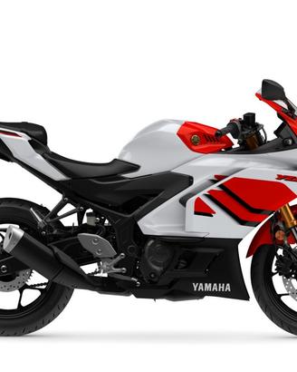 Yamaha R 3 Anniversary White