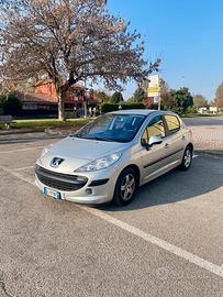 Peugeot 207 neopatentati