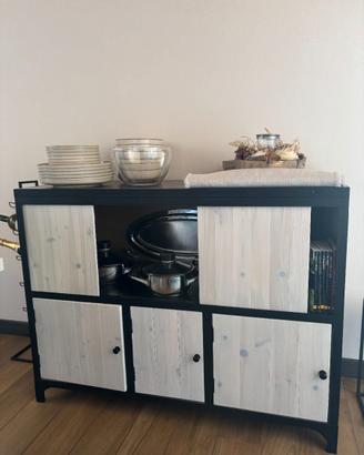 Mobile Credenza