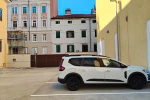 Posto auto zona Rive/San Vito