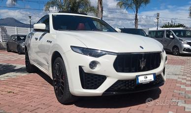Maserati Levante 3.0 V6 275CV GranSport auto Pelle