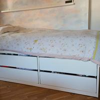 Letto Släkt Ikea 90x200 con 4 cassetti e 2 vani
