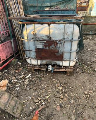 Carrello con bidone