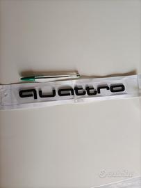 Scritta nera per Audi 