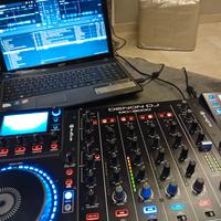 DENON MCX8000 SERATO Traktor DJ CONTROLLER