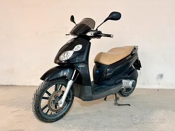 Piaggio Carnaby 250ie