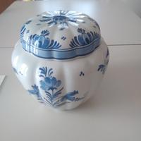 Centro tavola in porcellana olandese della Manifat