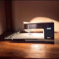 Pfaff Creative Icon 2 Macchina da ricamo e cucito