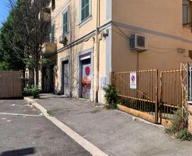 MAGAZZINO A ROMA