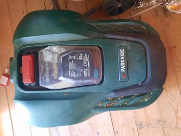 Robottino taglia erba