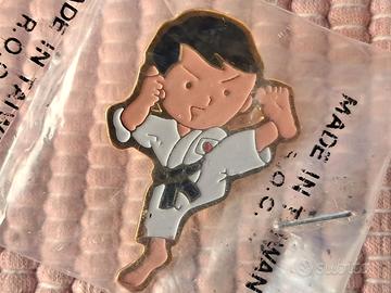 Spilla da bavero Karateka vintage Anni 90 NUOVA