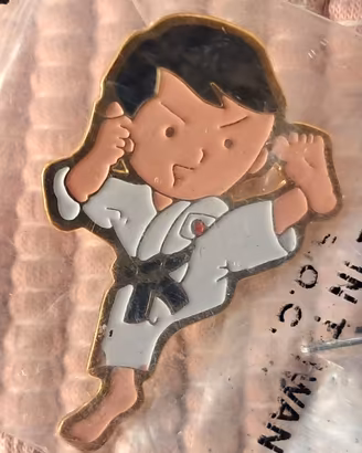 Spilla da bavero Karateka vintage Anni 90 NUOVA