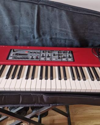 NORD PIANO 88  + CUSTODIA
