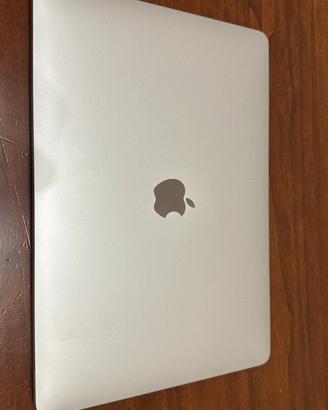 MacBook Pro 13”  Retina 2,3 GHz i5 8Gb RAM SSD 128