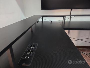 Scrivania Gaming Nera Grande con LED e Prese USB