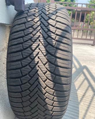4 pneumatici come nuovi