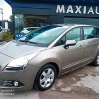 Peugeot 5008 AUTOMATICO