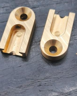 Coppia piastrine attacco ILF per riser – Ottone CN