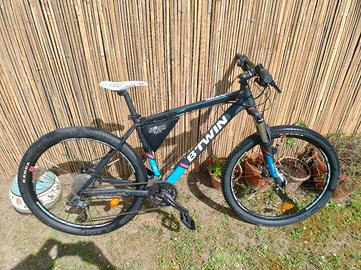 bicicletta Mtb Rockrider 560