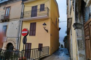 casa autonoma Montalto paese 
