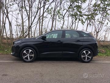 PEUGEOT 3008 131cv Restyling-automatic-impeccabile