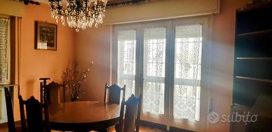 Porzione di bifamiliare , giardino e garage