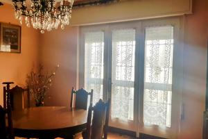 Porzione di bifamiliare , giardino e garage