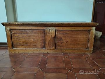 Cassapanca in legno