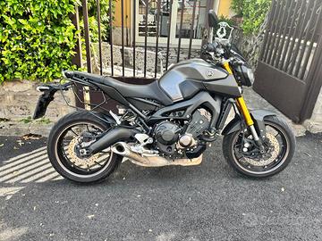 Moticiclo mt09 yamaha