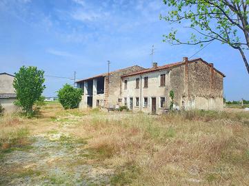 RUSTICO A POVEGLIANO VERONESE