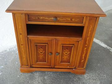 armadietto in legno SU RUOTE 80x40x80