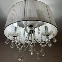 Lampadario stoffa bianca e goccie