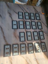 Placche supporti e prese bticino Magic vintage. 