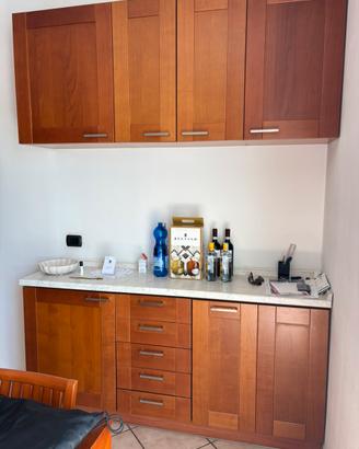 Cucina completa in vero legno con elettrodomestici