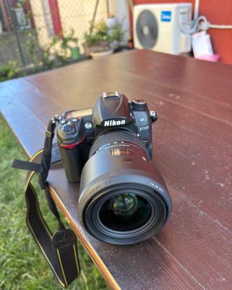 Nikon D 7000