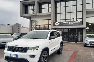 Jeep Grand Cherokee 3.0 V6 CRD 250 CV Multijet II 