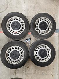 4 ruote da 16 gommati Originali Peugeot Da carico