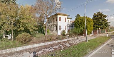 Villa prestigiosa con parco
