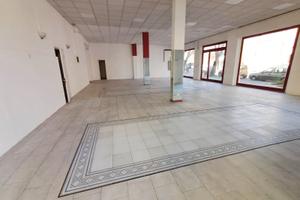 Locale commerciale in zona centrale
