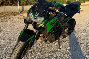 KAWASAKI Z900