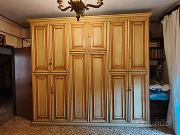 armadio e mobile salotto