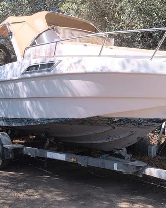 Barca Saver manta cabin 620