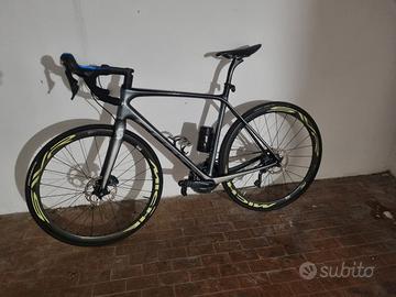 bici da corsa scott addict