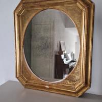 specchio antico ricoperto da foglia d'oro 