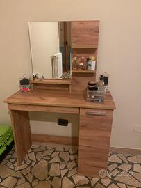 Scrivania trucco