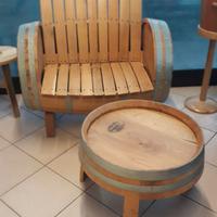 6 poltrone con tavoli di cortesia