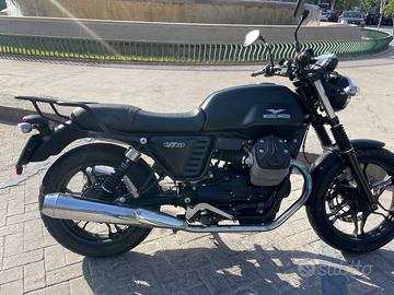 Moto Guzzi V7 II - 2016